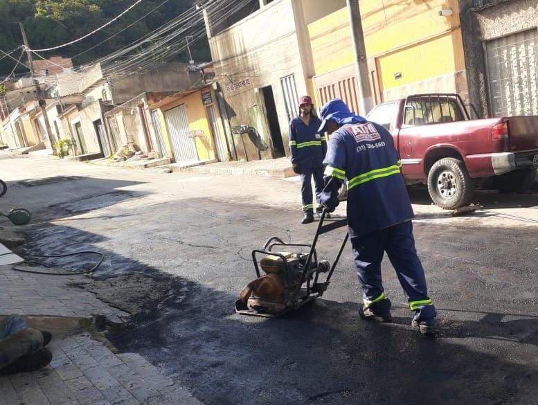 PREFEITURA INTENSIFICA OPERAÇÃO TAPA-BURACOS EM PONTOS CRÍTICOS NA CIDADE